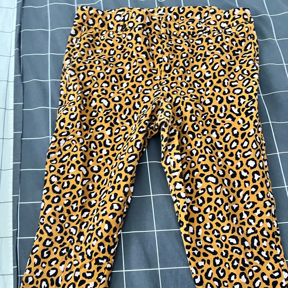 Old navy pixie pants - 14 tall never worn